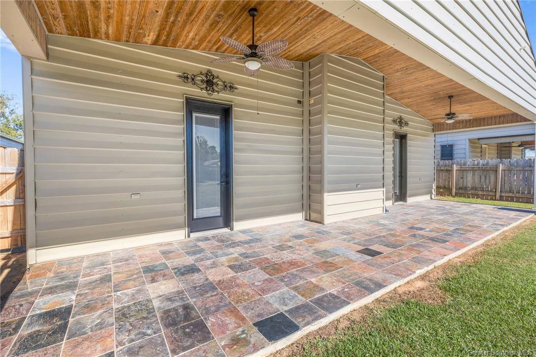 711 Cash Street, Westlake, LA 70669