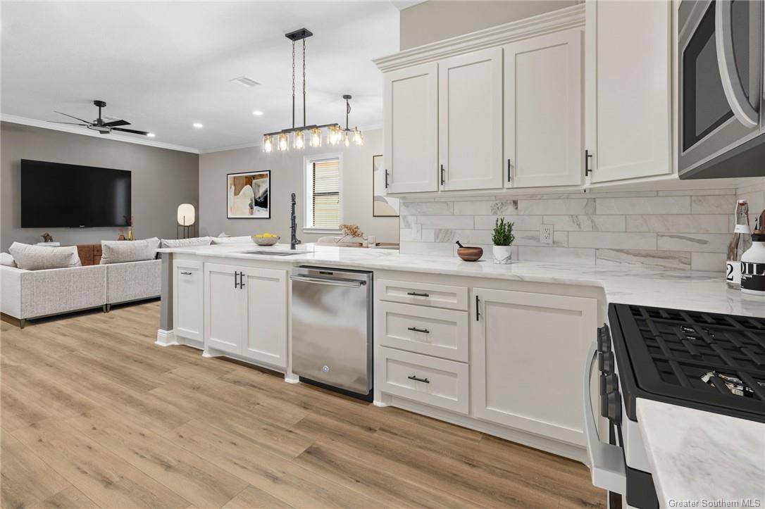 711 Cash Street, Westlake, LA 70669