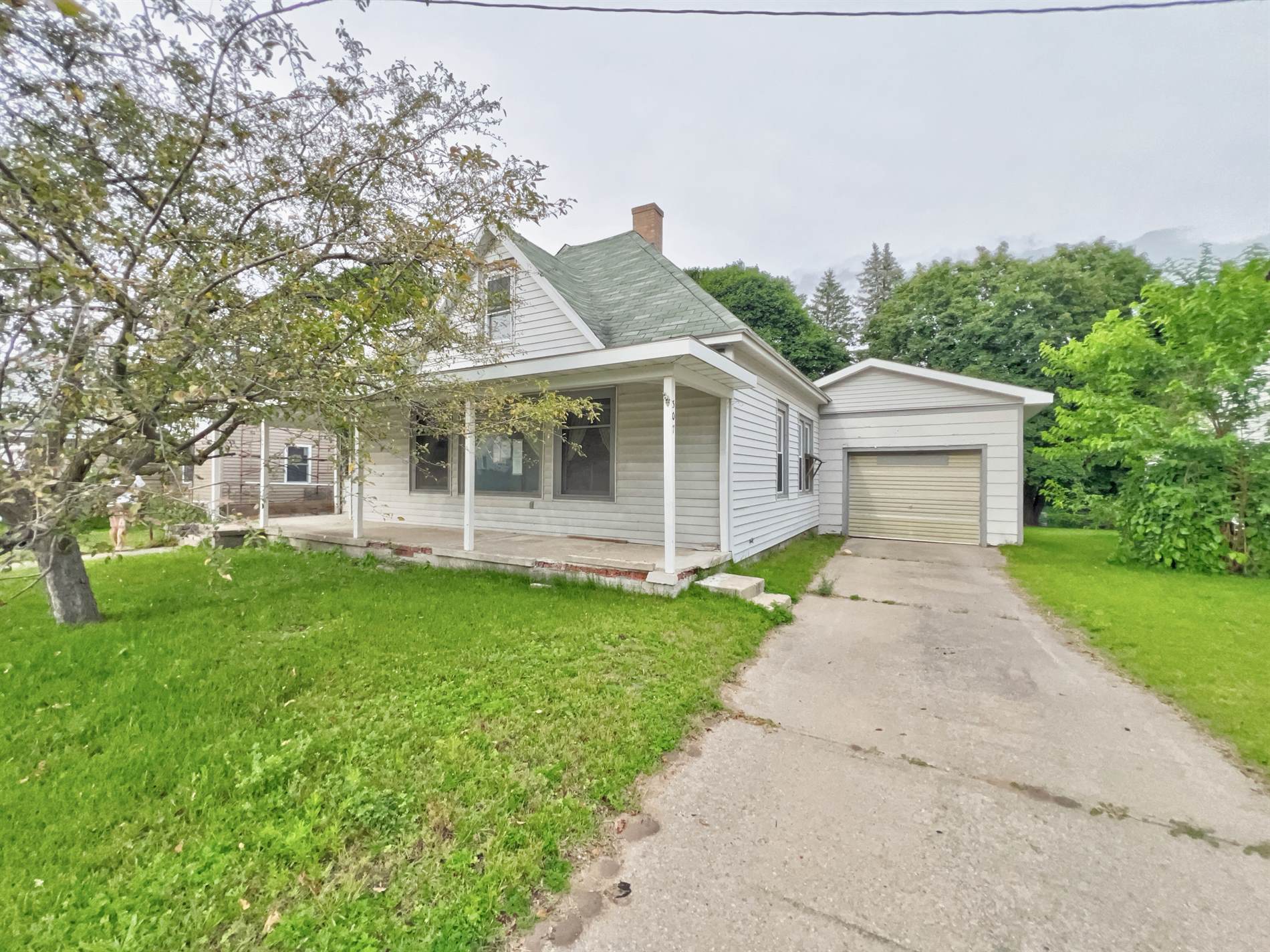 307 South Michigan Avenue, Manton, MI 49663