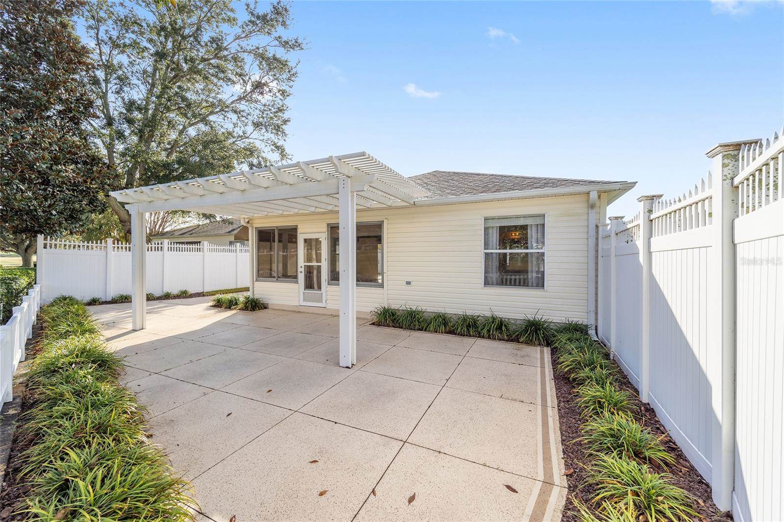 8827 SE 168th Tailfer Street, The Villages, FL 32162