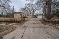 1050 Point Basse Avenue, Nekoosa, WI 54457