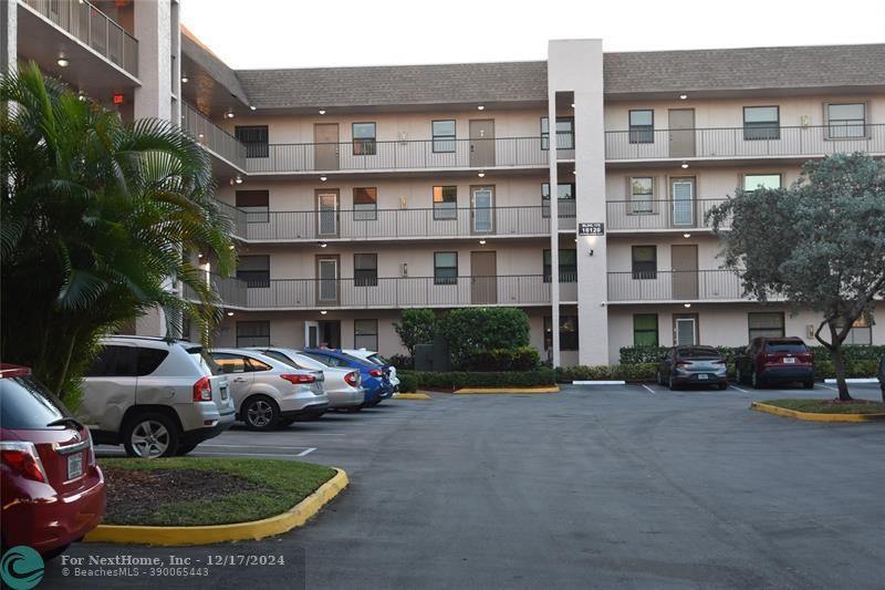 10120 Sunrise Lakes Blvd 405, #405, Sunrise, FL 33322