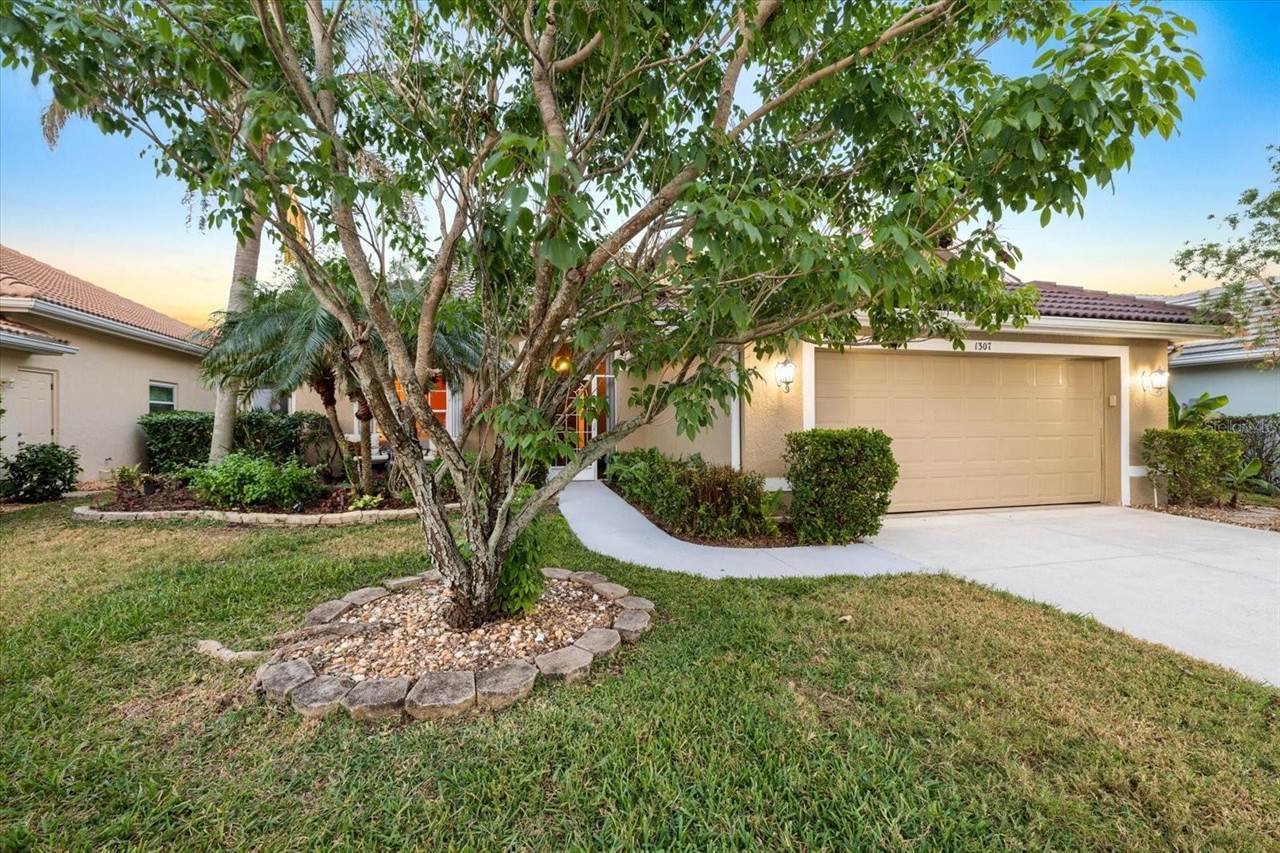 1307 Highland Greens Drive, Venice, FL 34285