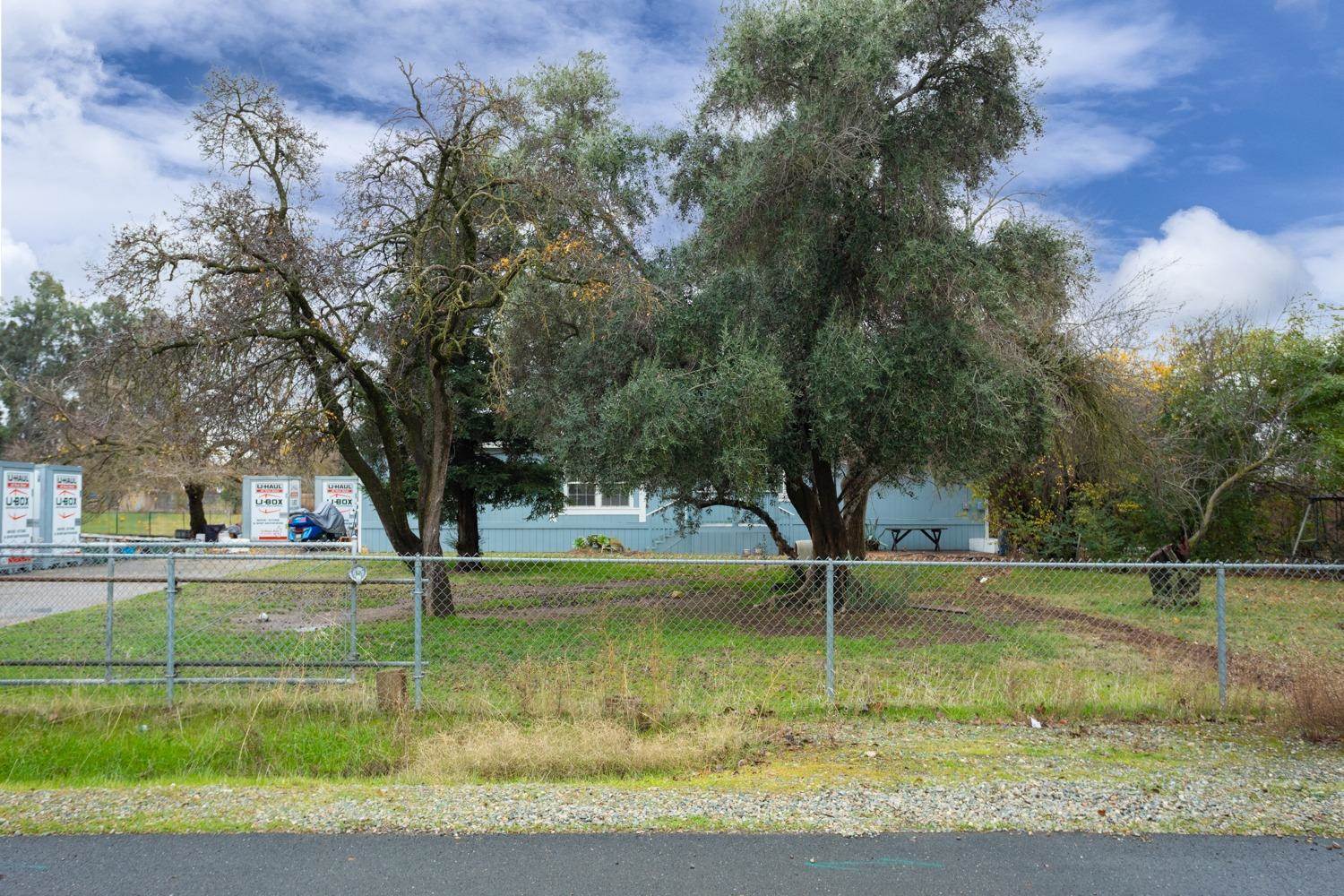 1532 2nd Avenue, Olivehurst, CA 95961