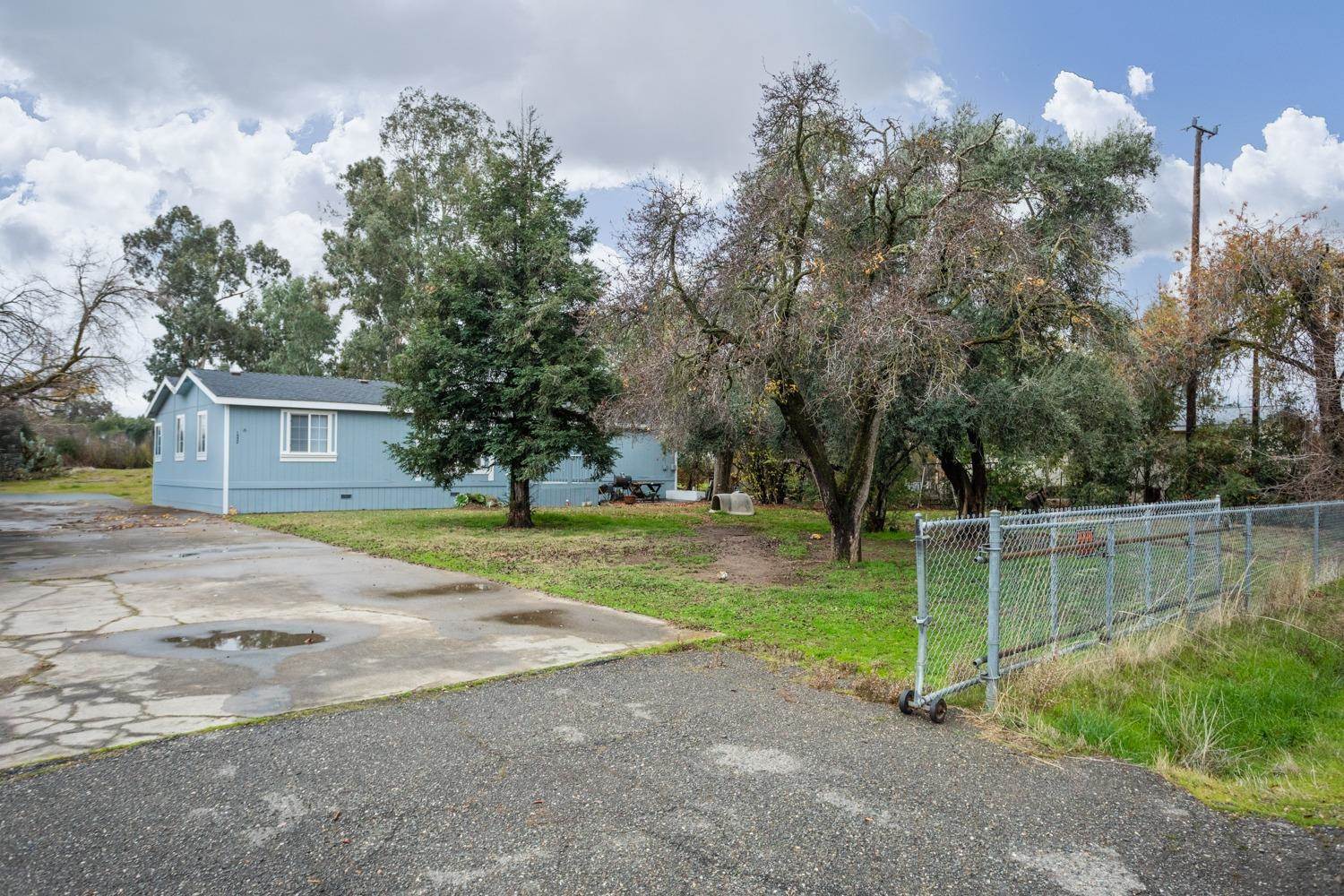 1532 2nd Avenue, Olivehurst, CA 95961