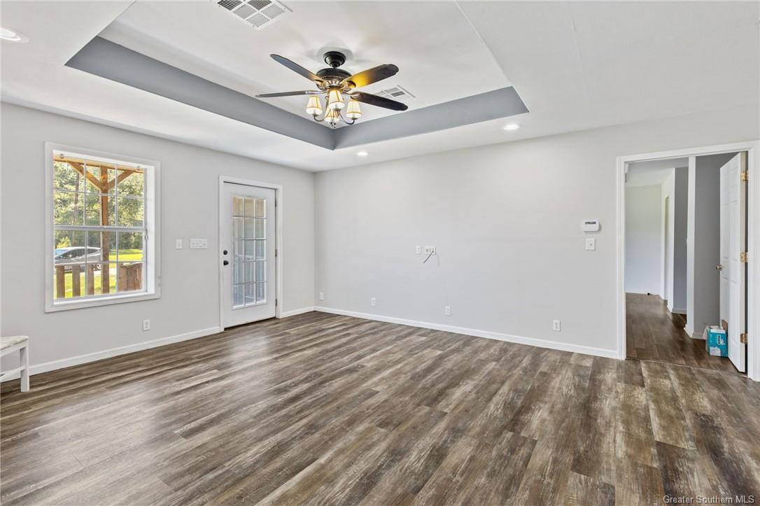 125 Neighbor Lane, Dequincy, LA 70633