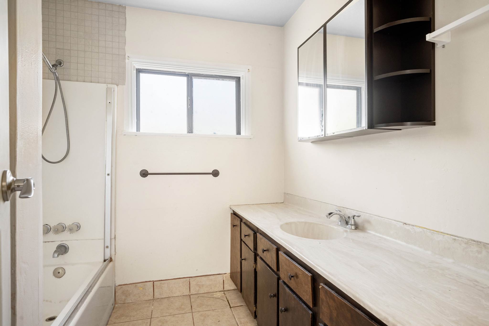 620 Alberta St., Altadena, CA 91001