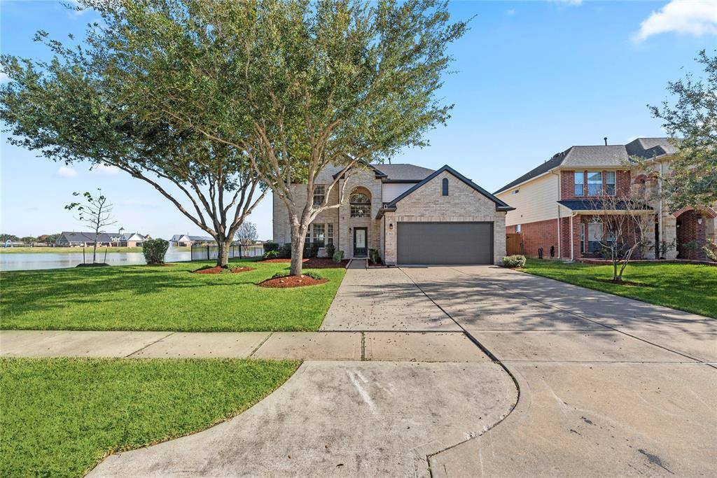 811 Aqua Vista Lane, Rosenberg, TX 77469