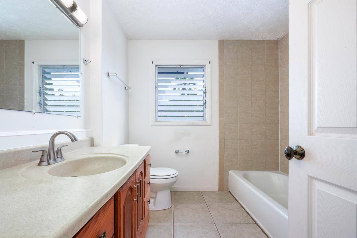 74-5178 Kanai Pl, Kailua-Kona, HI 96740
