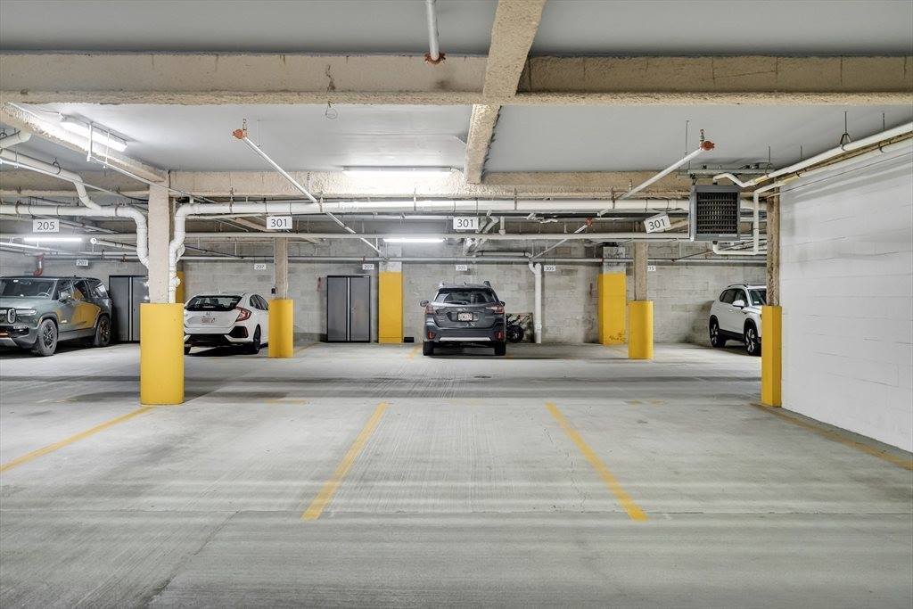 374-398 Bunker Hill St, Boston, MA 02129