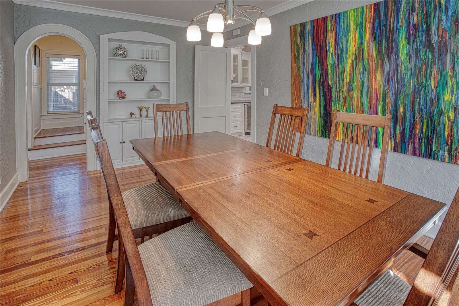 165 21ST Avenue NE, Saint Petersburg, FL 33704