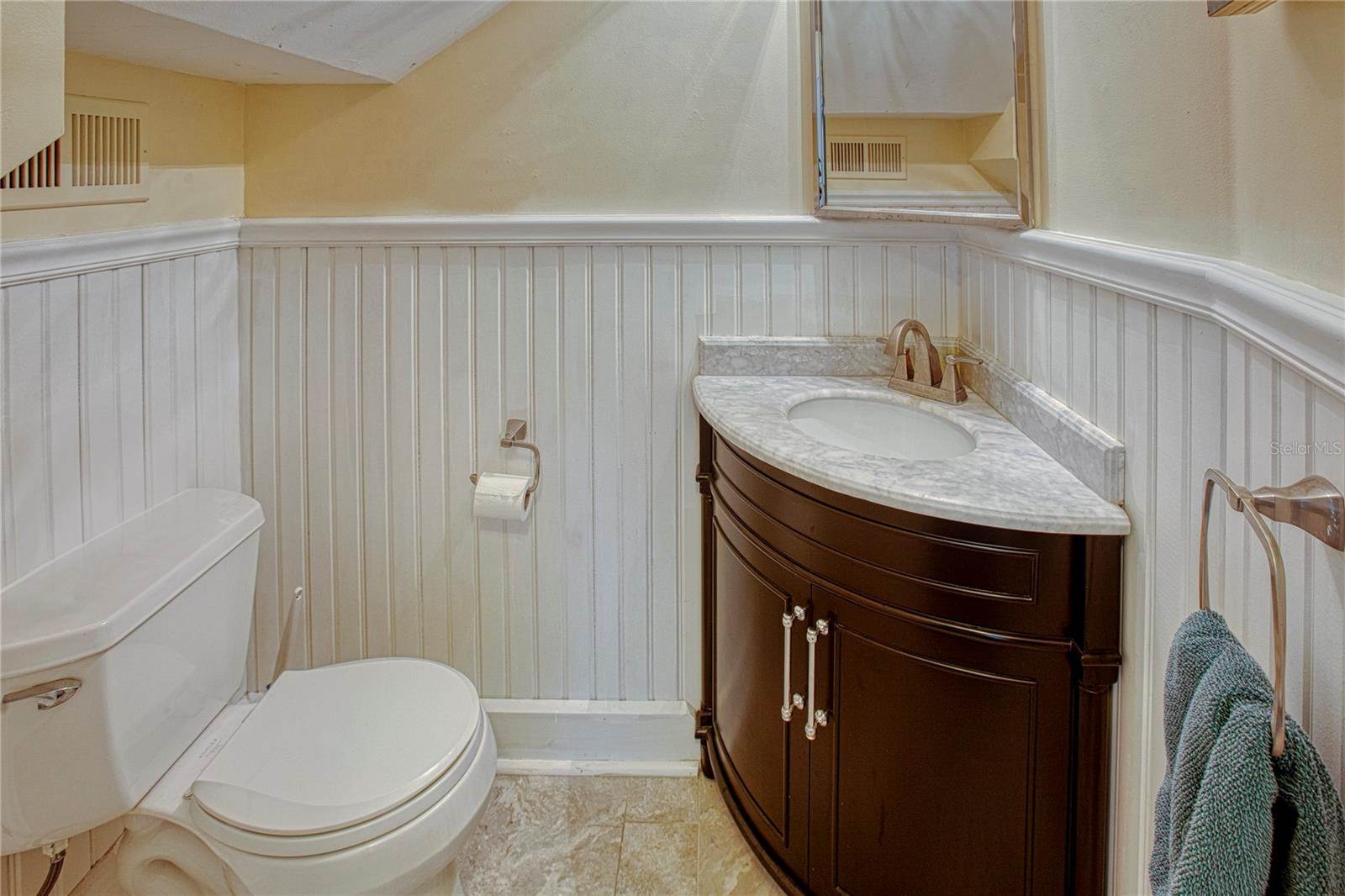 165 21ST Avenue NE, Saint Petersburg, FL 33704