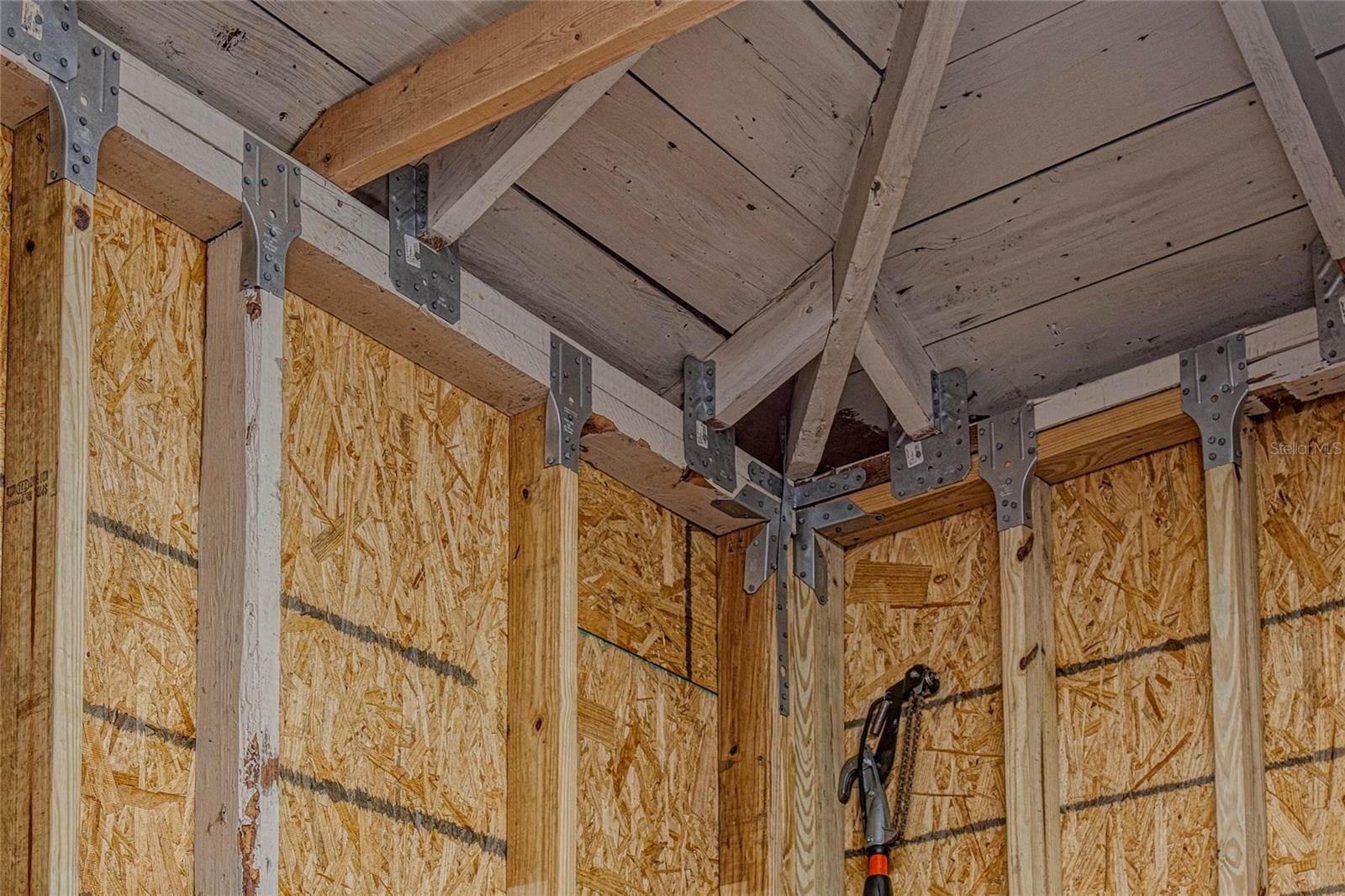 165 21ST Avenue NE, Saint Petersburg, FL 33704