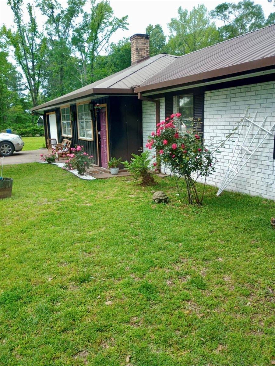 112 Herring St, Leesville, LA 71446