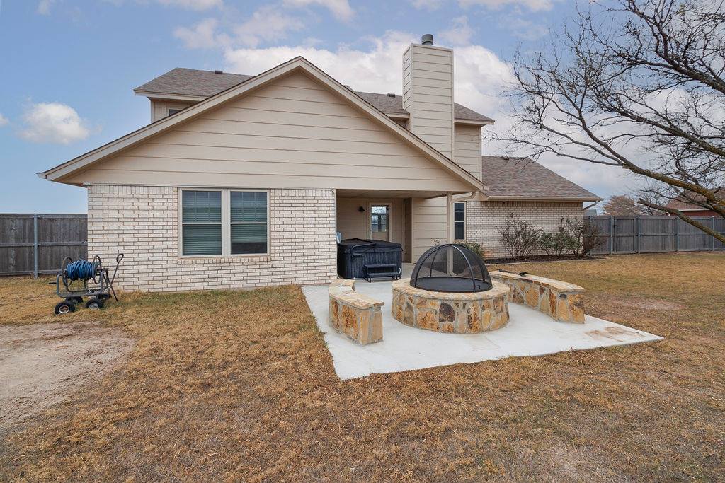 6 NW Havenshire Cir, Lawton, OK 73505