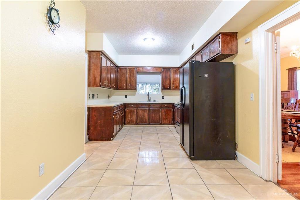 801 North 16th Street, McAllen, TX 78501