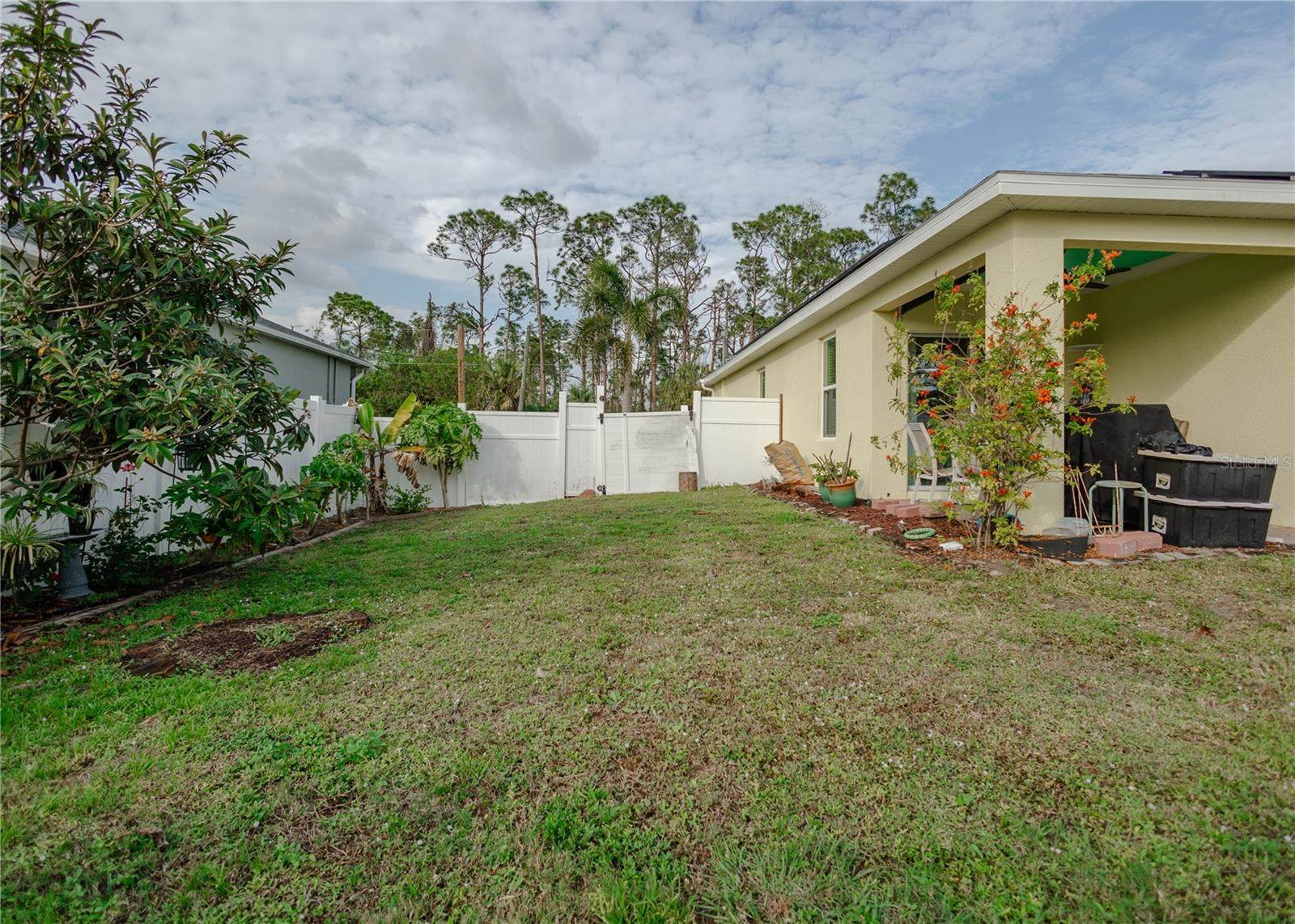 1877 Dragonfly Avenue, North Port, FL 34288