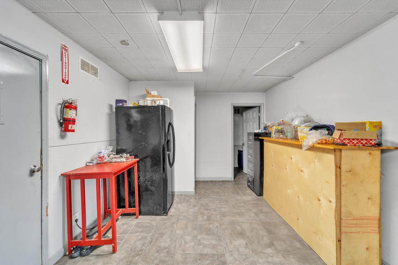 5225 W Electric AVENUE, West Allis, WI 53219