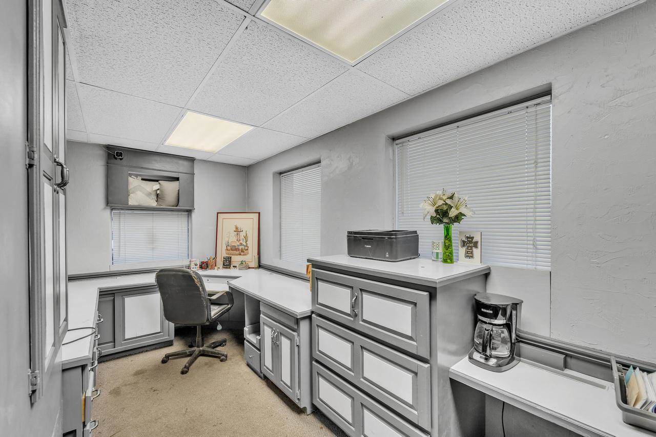 5225 W Electric AVENUE, West Allis, WI 53219