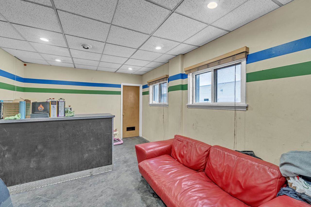 5225 W Electric AVENUE, West Allis, WI 53219