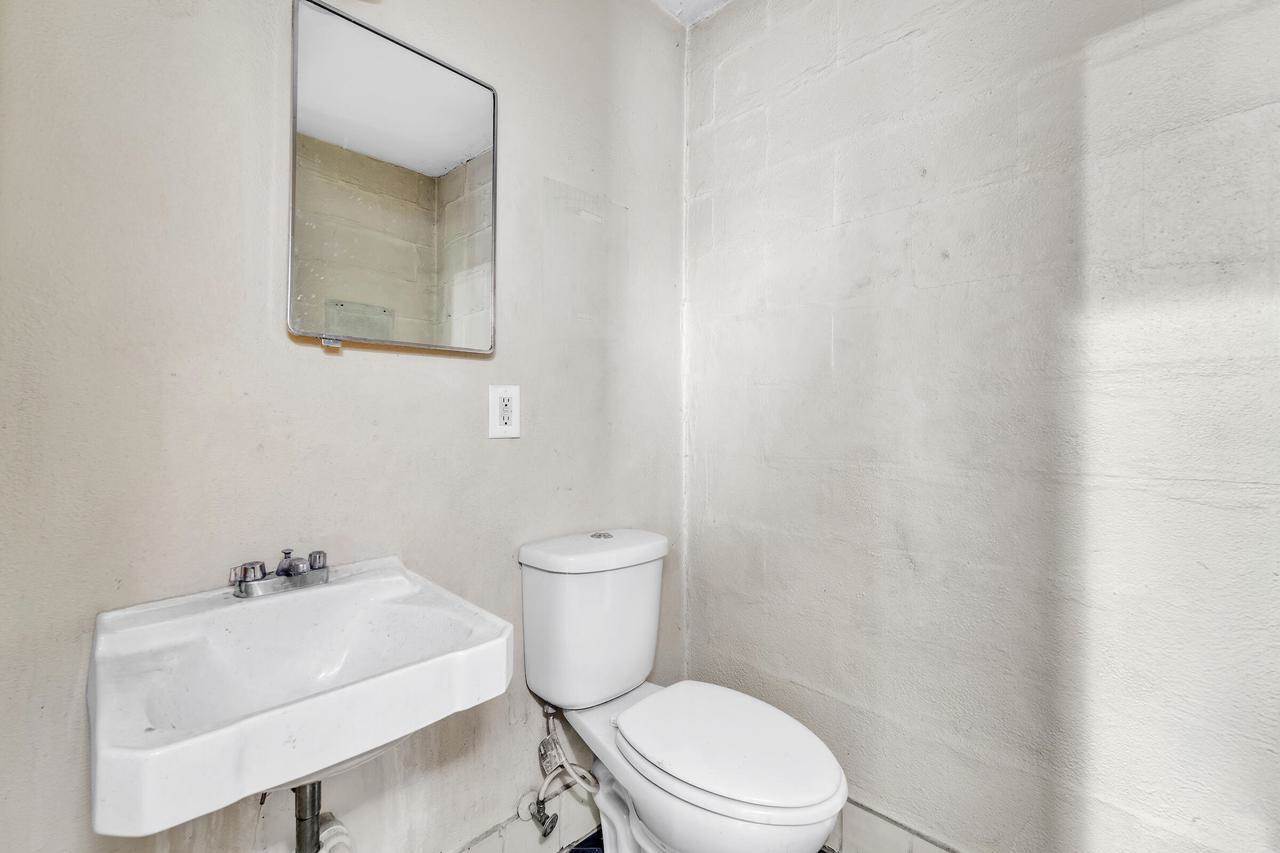 5225 W Electric AVENUE, West Allis, WI 53219