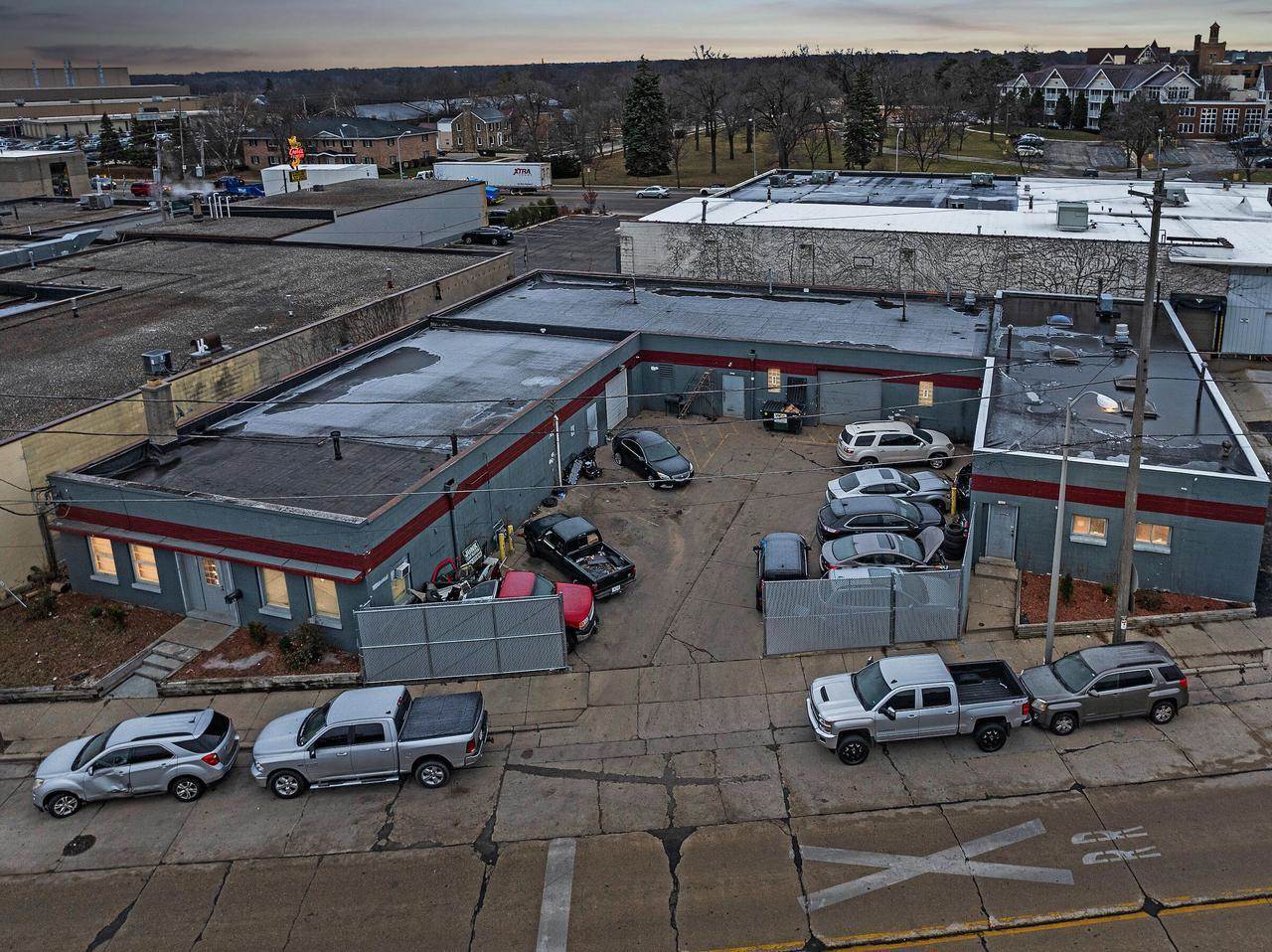 5225 W Electric AVENUE, West Allis, WI 53219