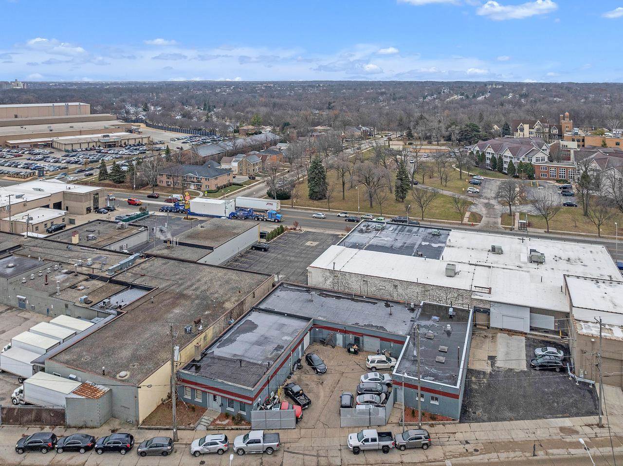 5225 W Electric AVENUE, West Allis, WI 53219