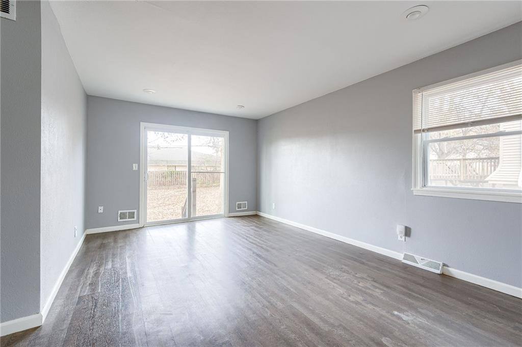 1401 Westminister Road, Blue Springs, MO 64014