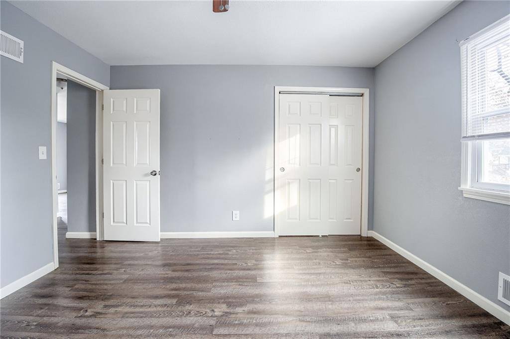 1401 Westminister Road, Blue Springs, MO 64014