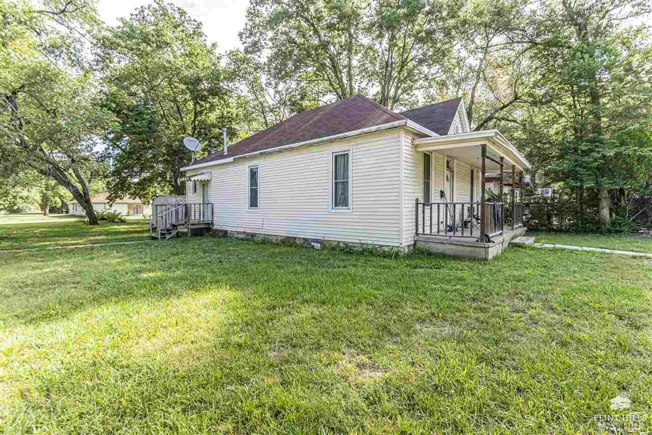 640 West 11th Street, Junction City, KS 66441