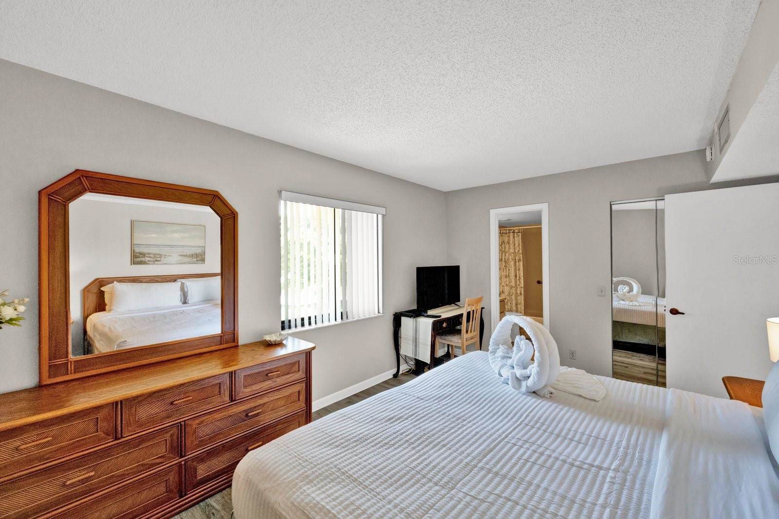 5702 Puerta Del Sol Boulevard South, Saint Petersburg, FL 33715