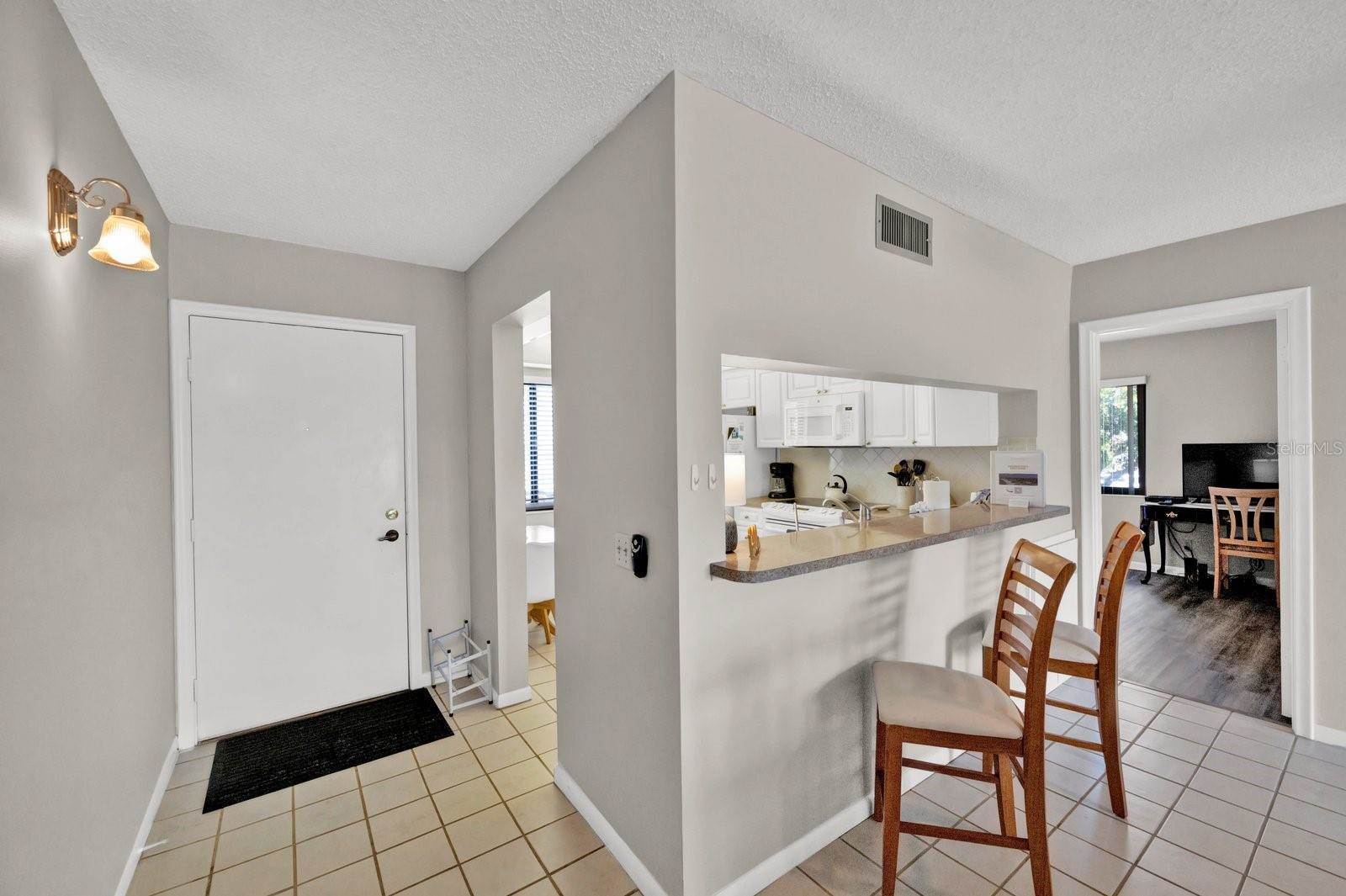 5702 Puerta Del Sol Boulevard South, Saint Petersburg, FL 33715