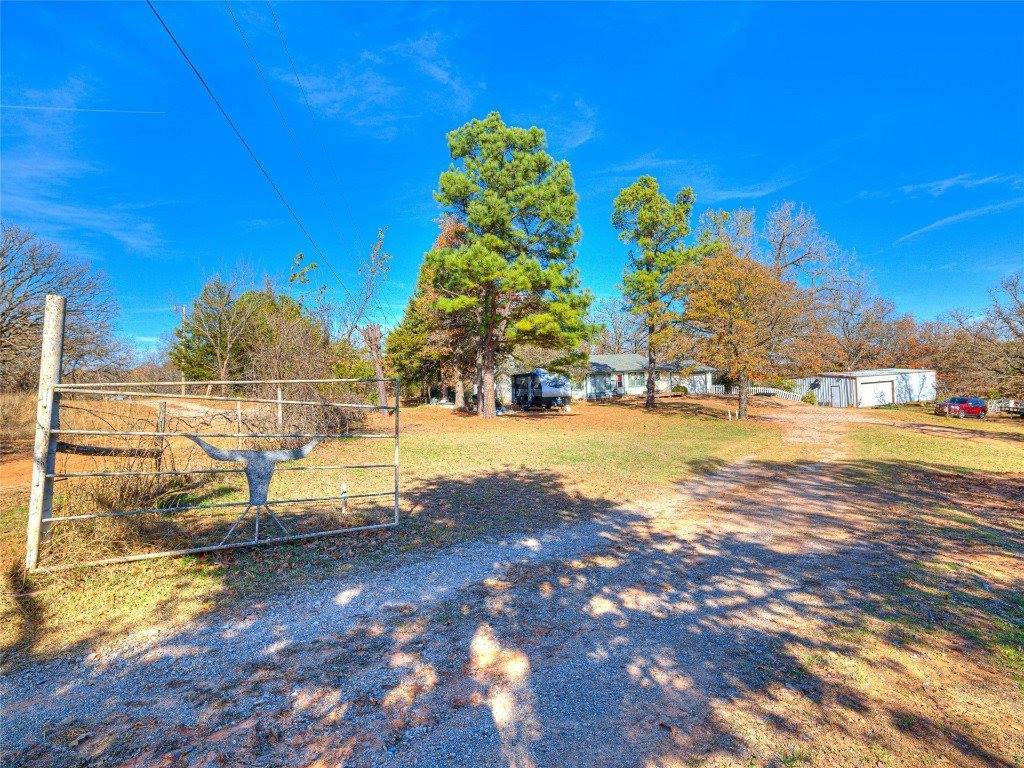 15115 East Etowah Road, Noble, OK 73068