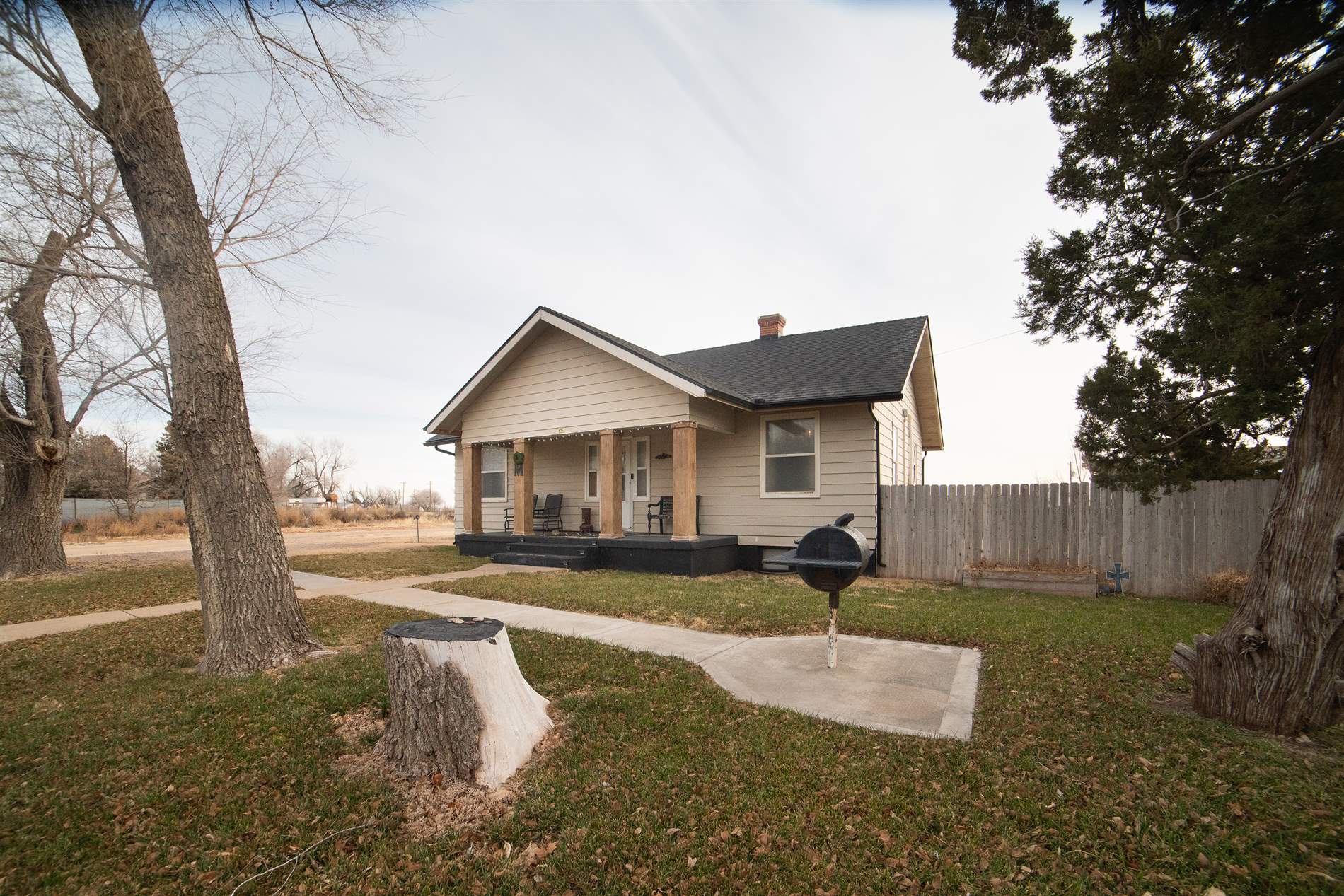 210 North Stanton Avenue, Elkhart, KS 67950