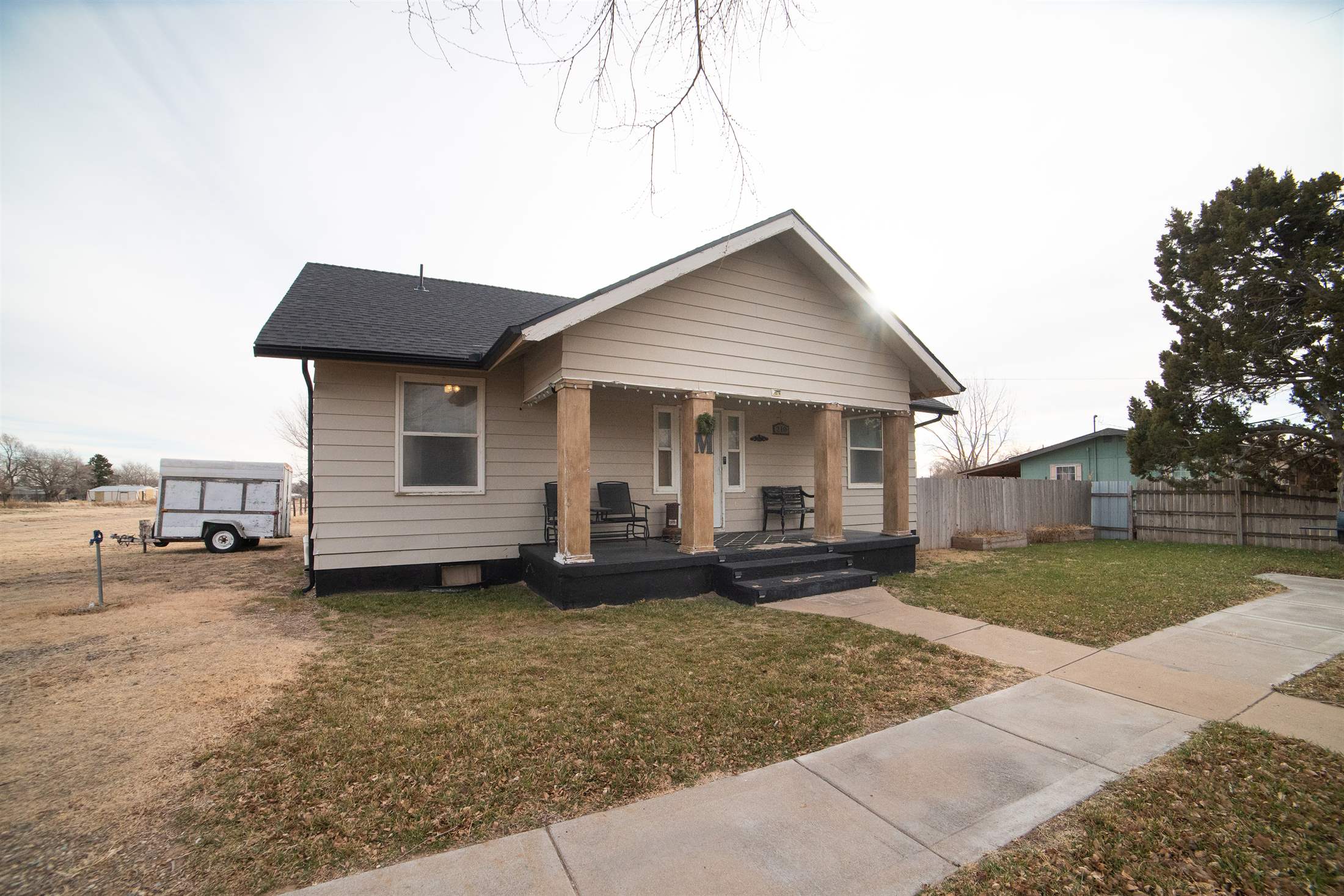 210 North Stanton Avenue, Elkhart, KS 67950