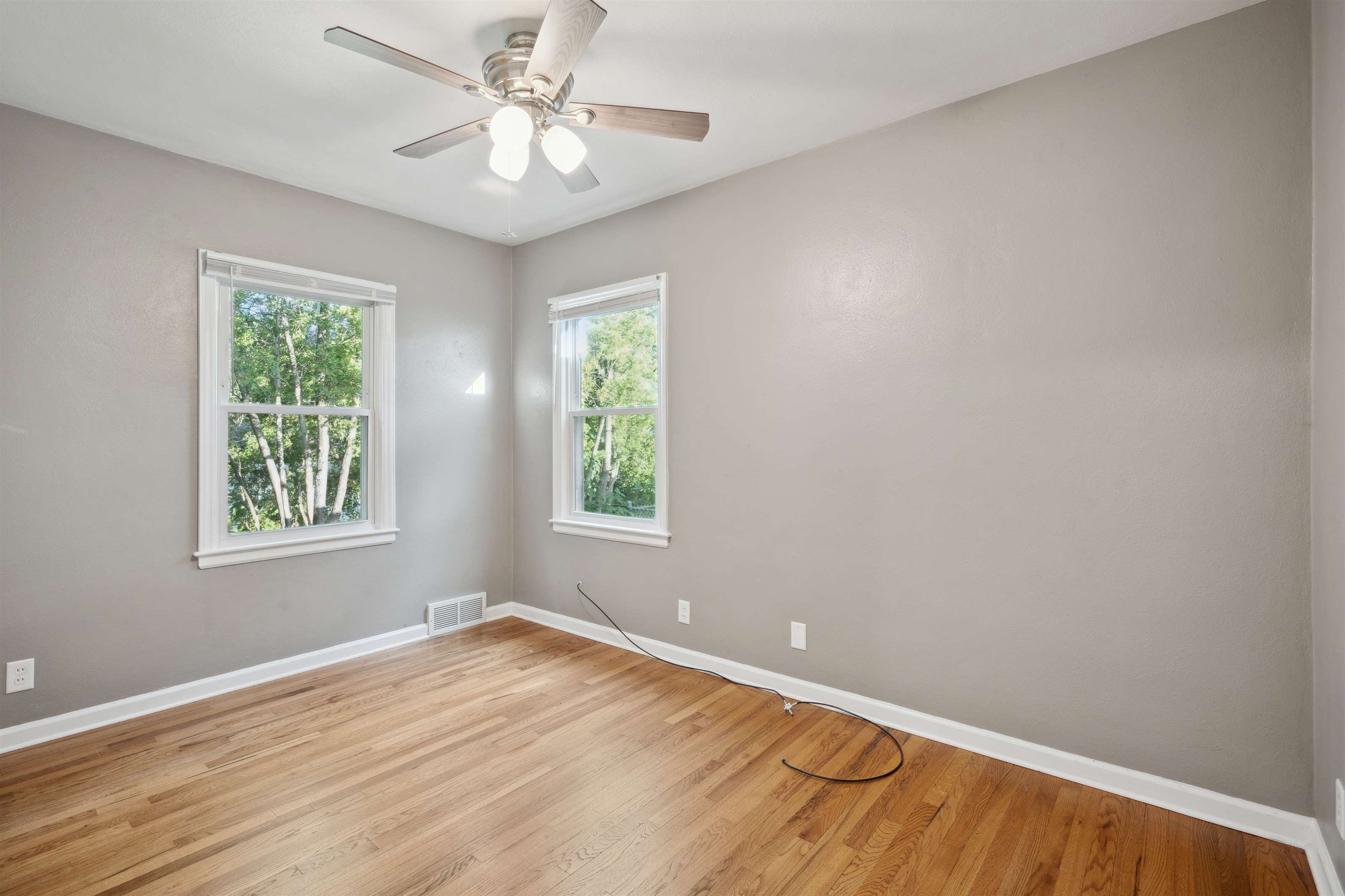 1100 30th SE, Cedar Rapids, IA 52403