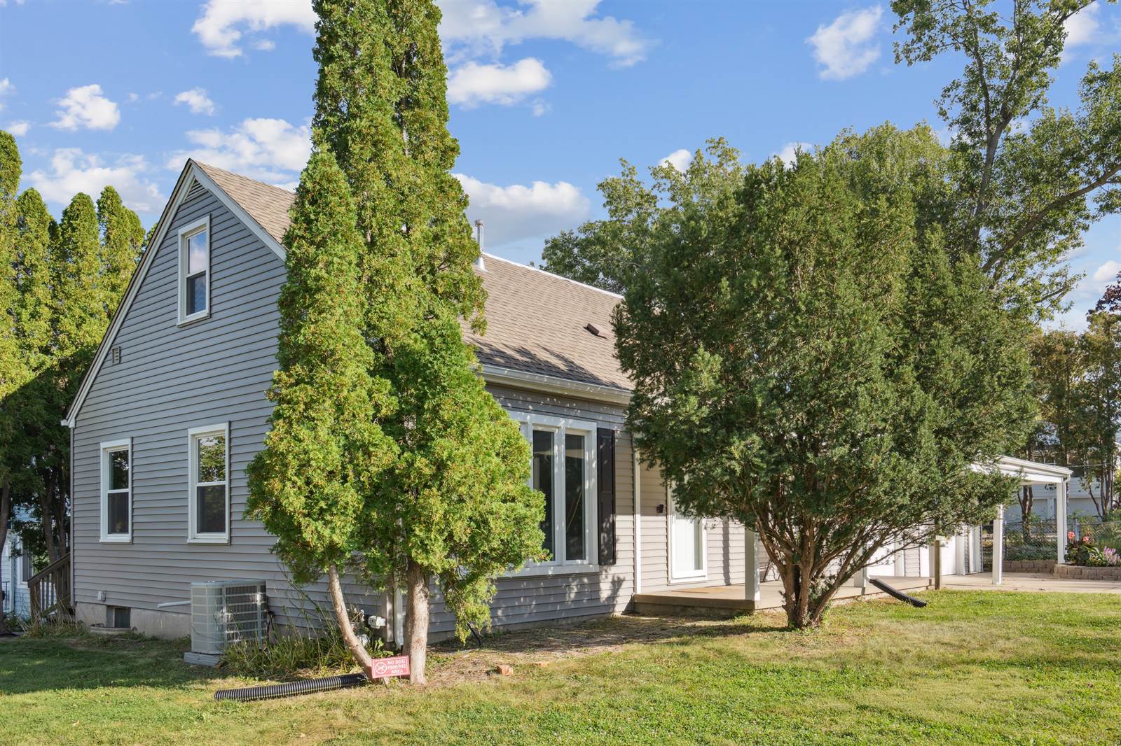 1100 30th SE, Cedar Rapids, IA 52403