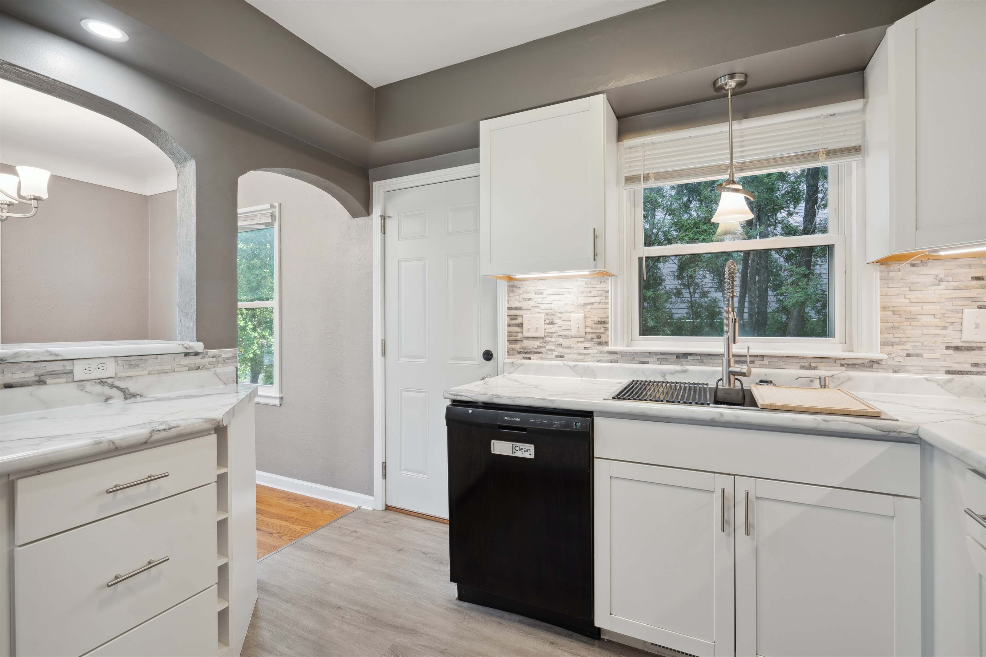 1100 30th SE, Cedar Rapids, IA 52403