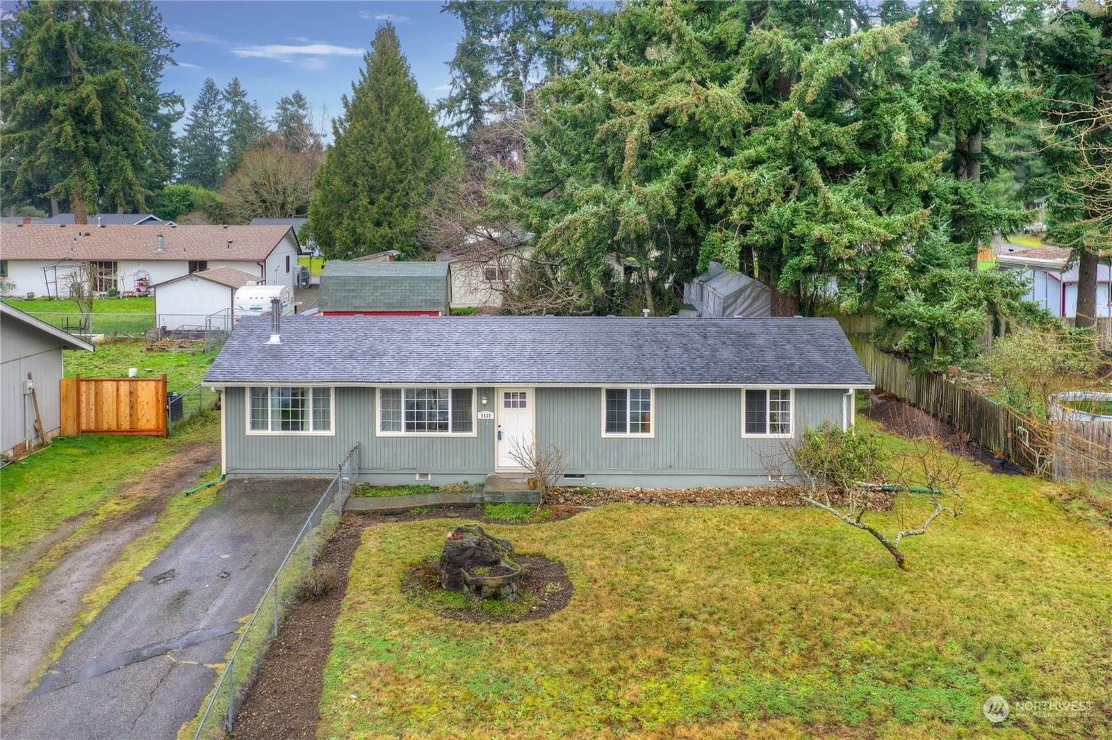 8438 9th Way SE, Olympia, WA 98513