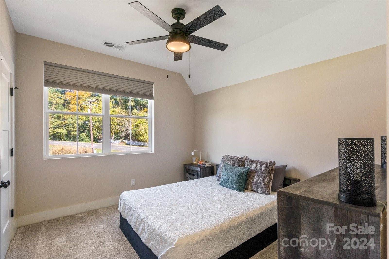 105 Hideaway Lane, Mooresville, NC 28117