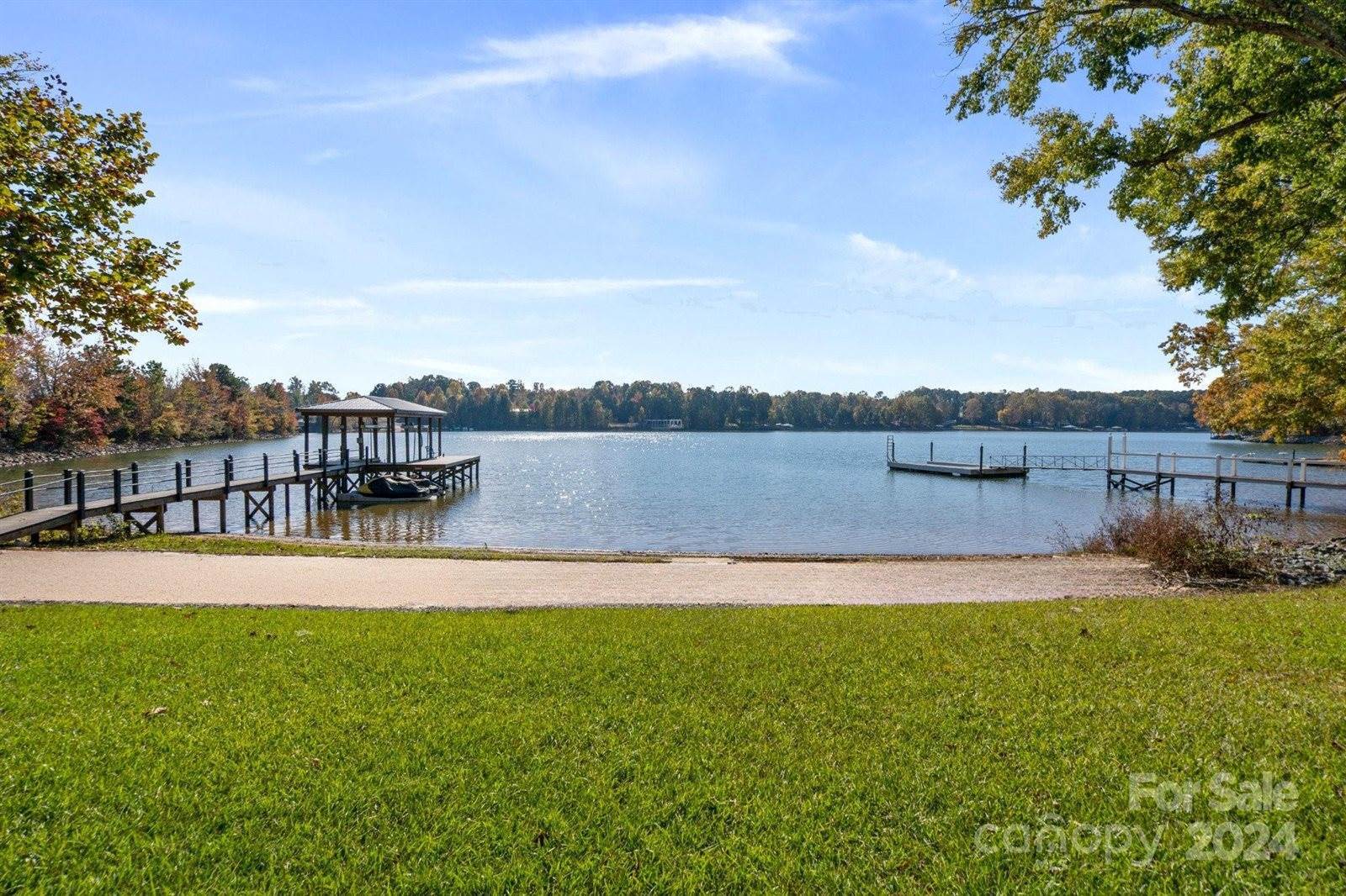 105 Hideaway Lane, Mooresville, NC 28117