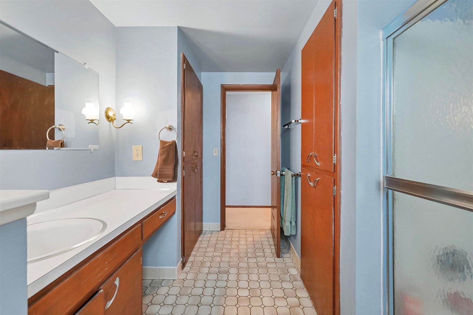 612 Skyline Boulevard, Green Bay, WI 54302