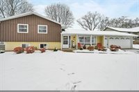 612 Skyline Boulevard, Green Bay, WI 54302