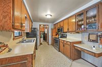 612 Skyline Boulevard, Green Bay, WI 54302