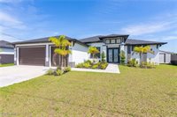 907 NE 13th Place, Cape Coral, FL 33909