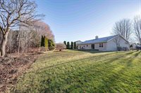2061 Muirfield Way, New Franken, WI 54229