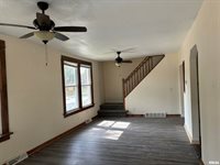 2402 Wilkes Avenue, Davenport, IA 52804