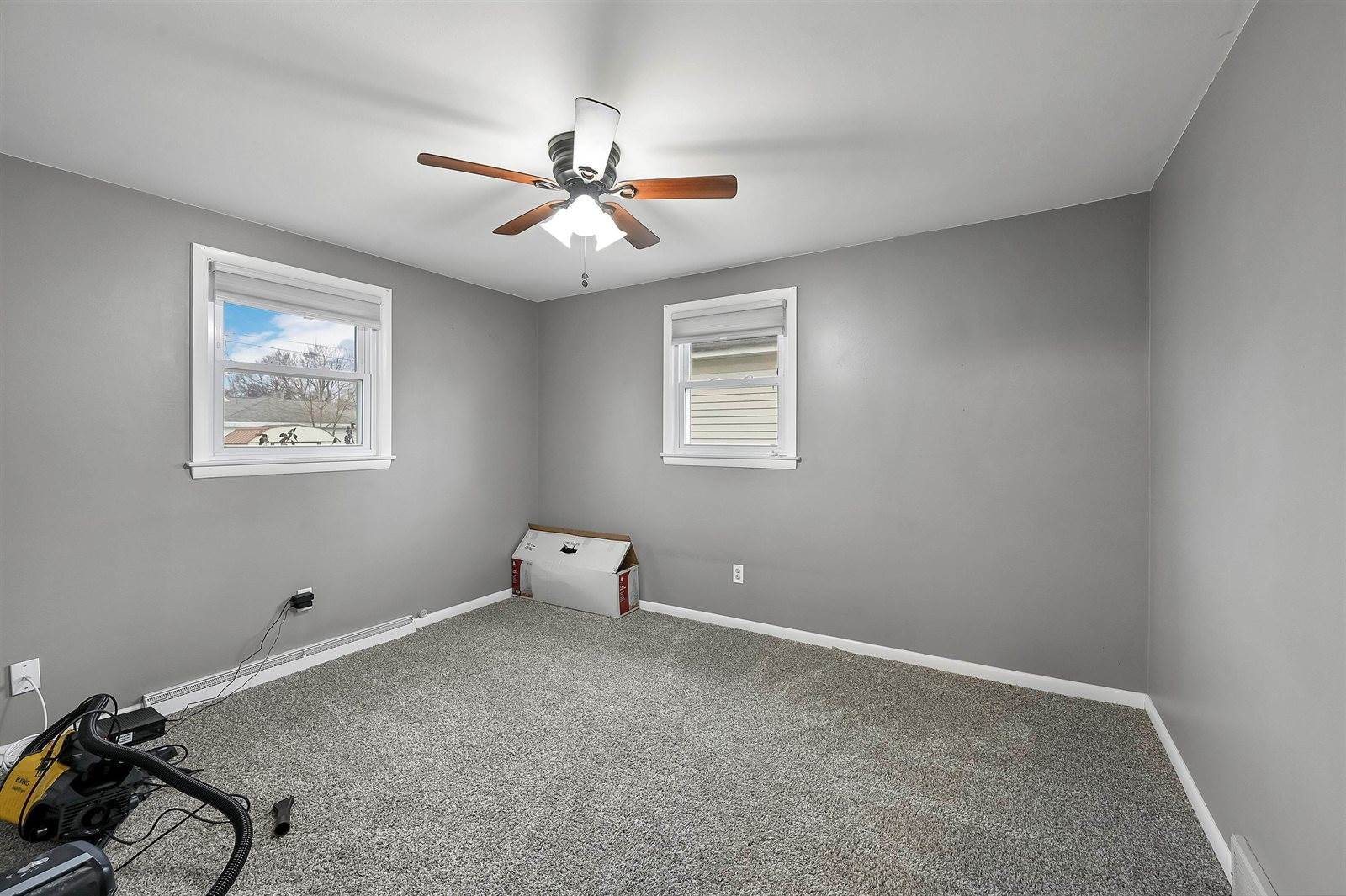 1242 Loch Drive, Green Bay, WI 54304