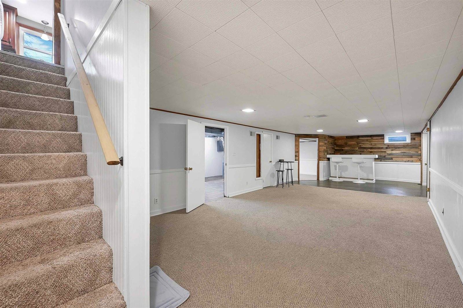 1242 Loch Drive, Green Bay, WI 54304