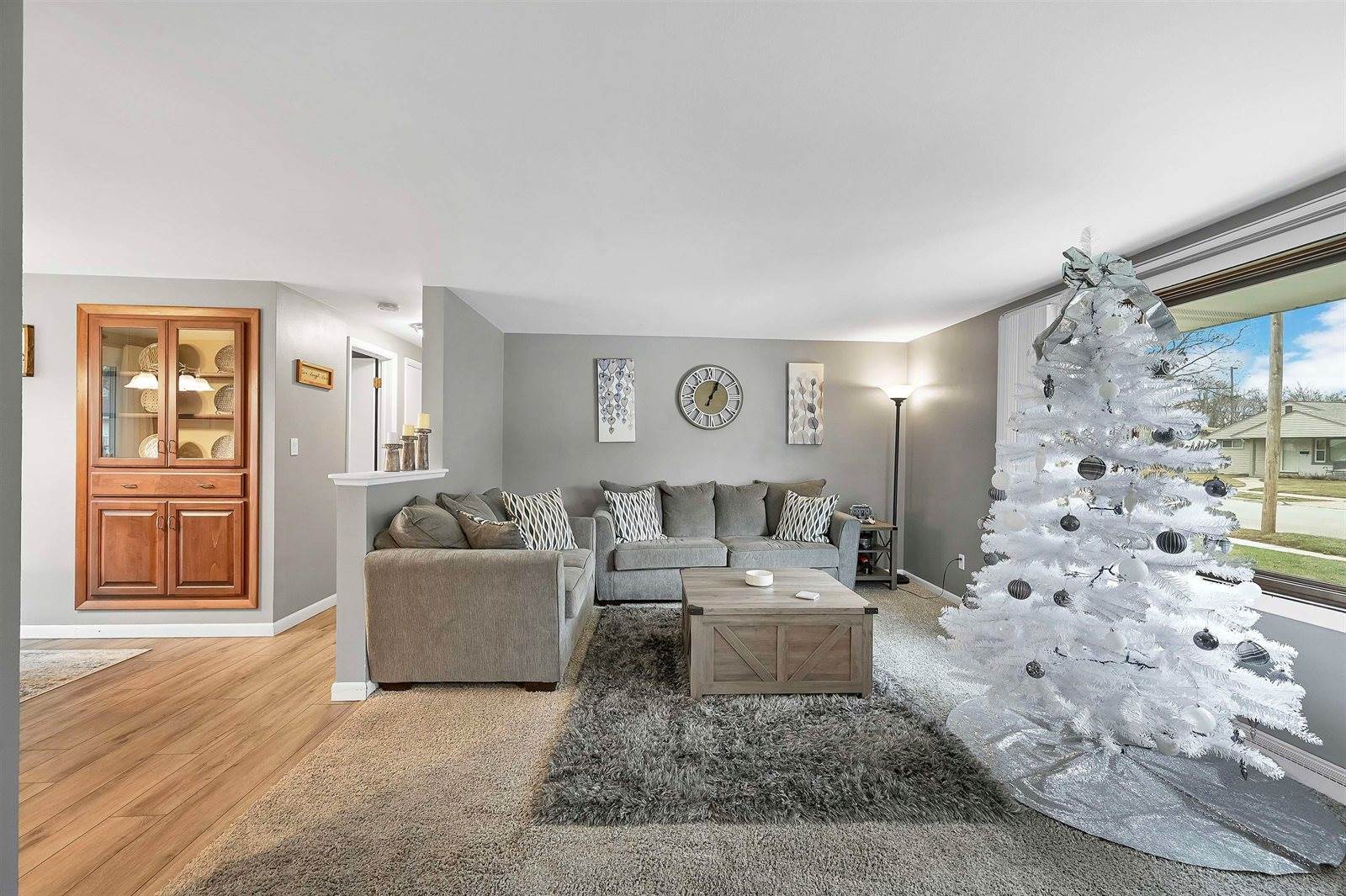 1242 Loch Drive, Green Bay, WI 54304